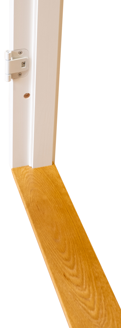 Innerdörr - Karmsida vit med tätningslist och tröskelplatta