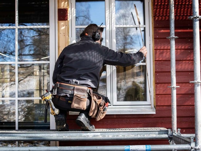 Kan man byta fönster på vintern? - Elitfönster